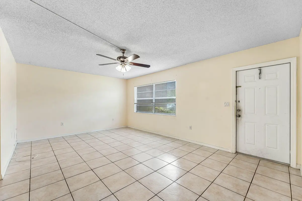Great Room at 9050 NW 28TH Street 112, Coral Springs