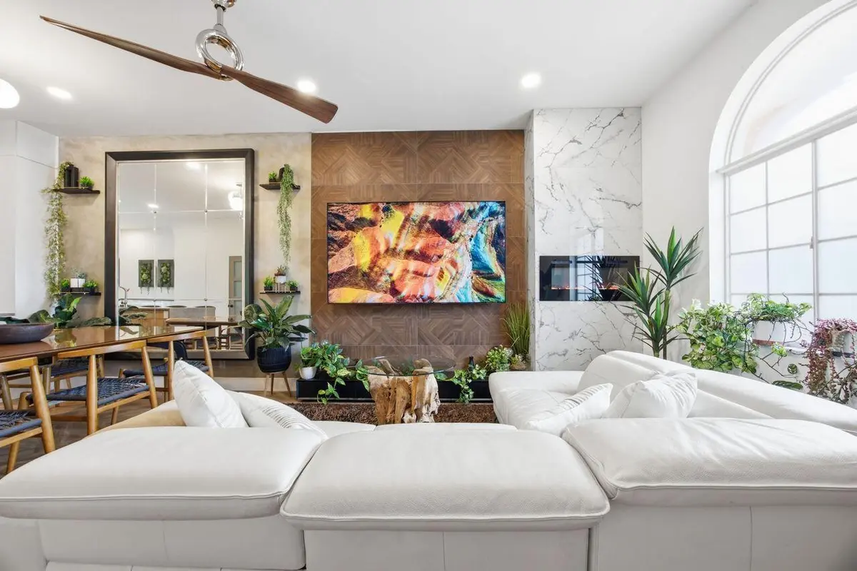 Living Area 2 at 2465 NE 14TH ST Causeway, Pompano Beach