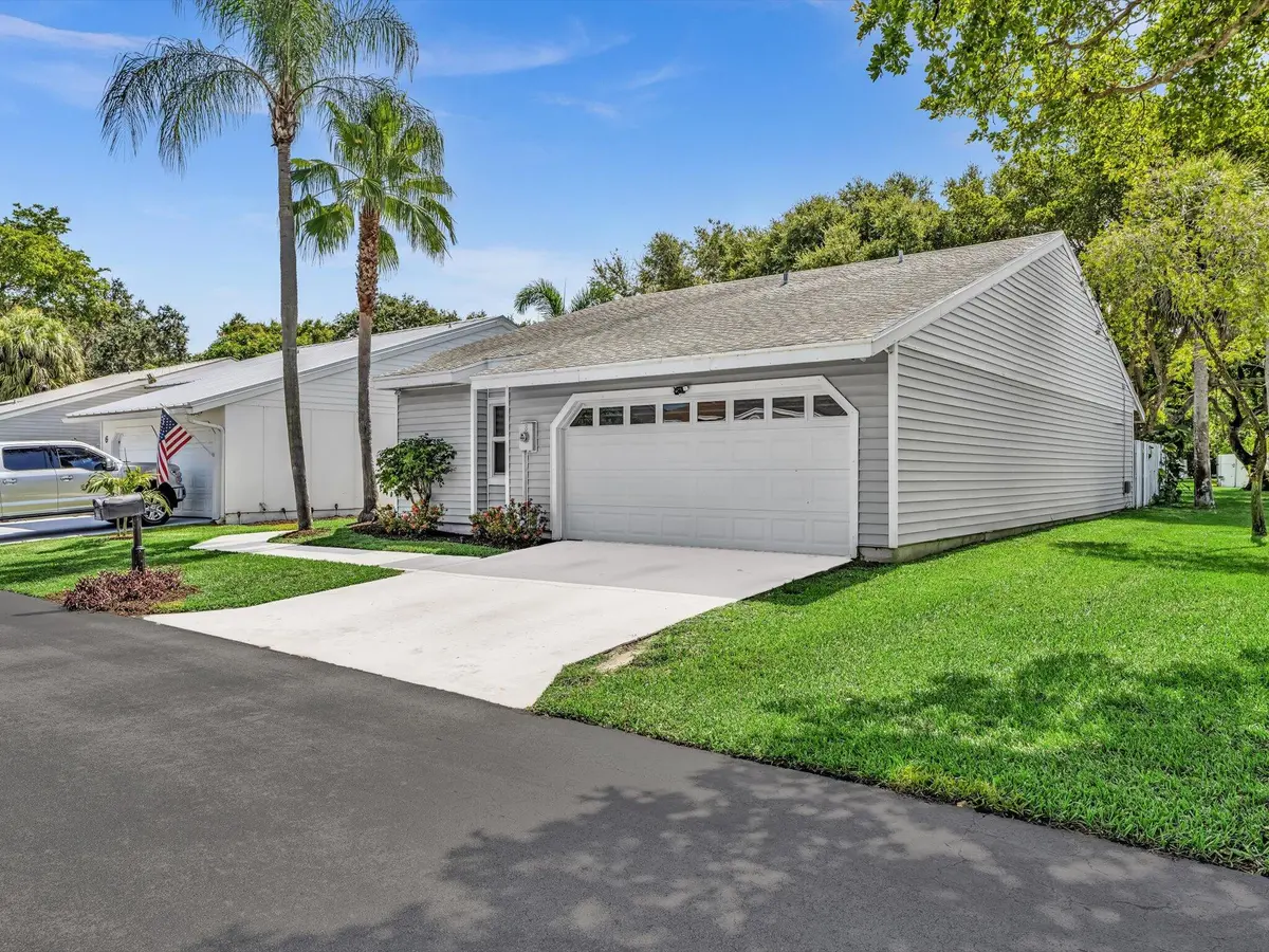 02-FPP00016 at 8 Hawthorne Lane, Boynton Beach