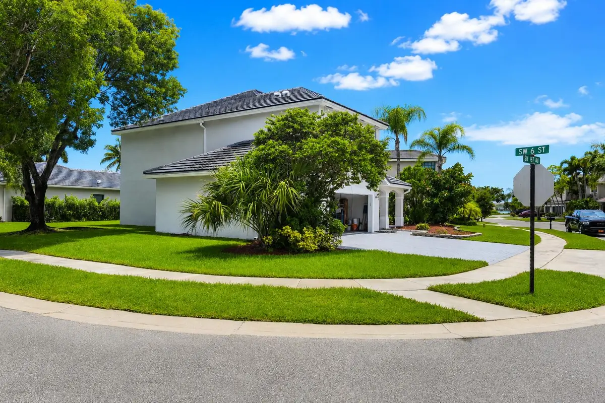 609 SW 167TH Way, Pembroke Pines, FL – photo 2