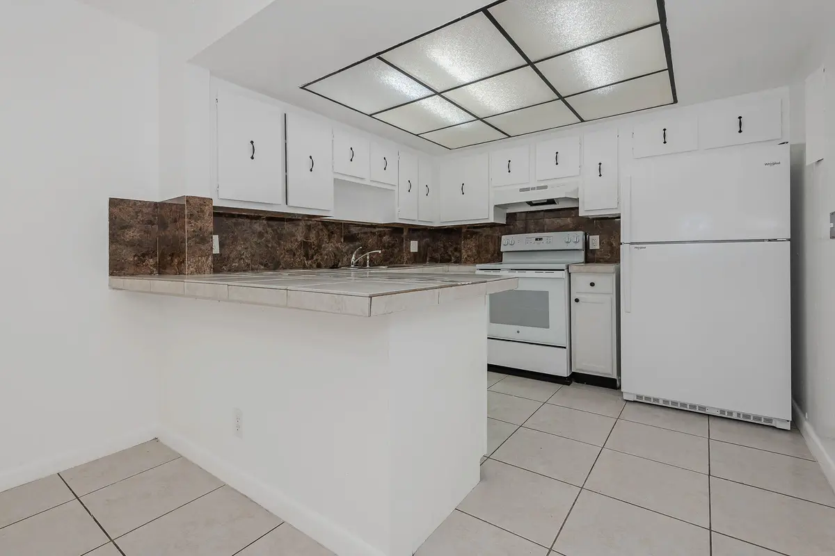 0-10 at 8830 W SAMPLE Road 8, Coral Springs