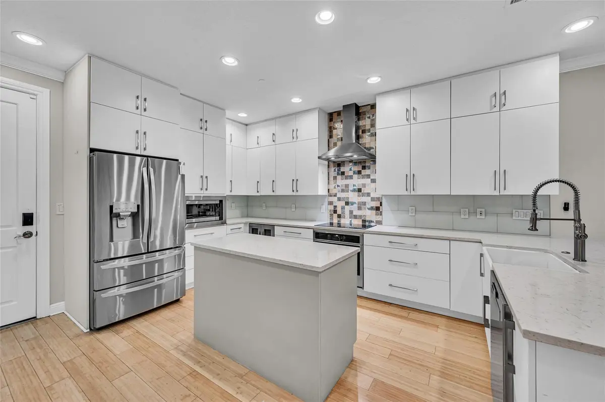 Photo 5 at 1617 NE 2nd Court, Fort Lauderdale