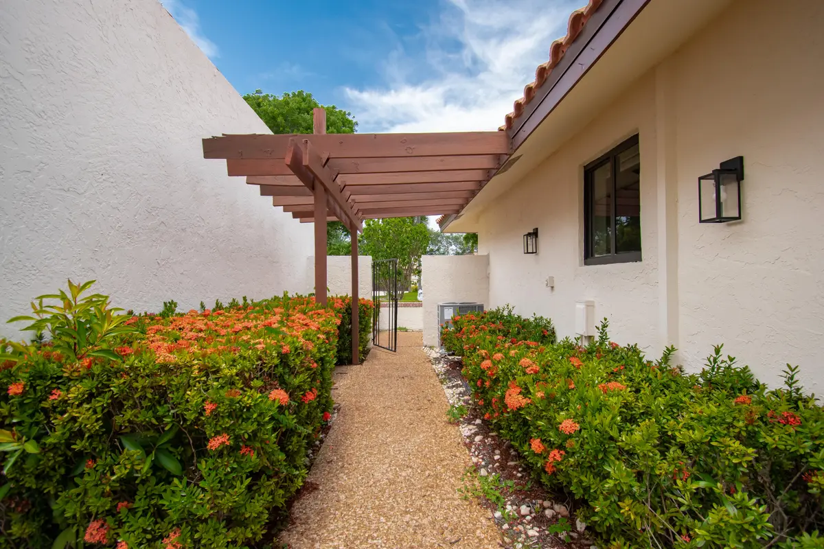 204E3938-957B-40BA-8DDE-9ABDCAD3FBB1 at 21440 Campo Allegro Drive, Boca Raton