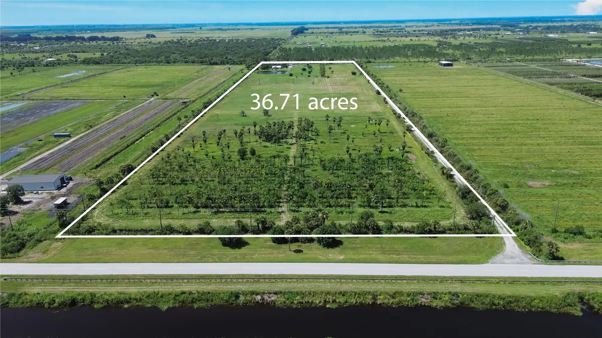 17.5 at 18601 Orange Avenue, Fort Pierce