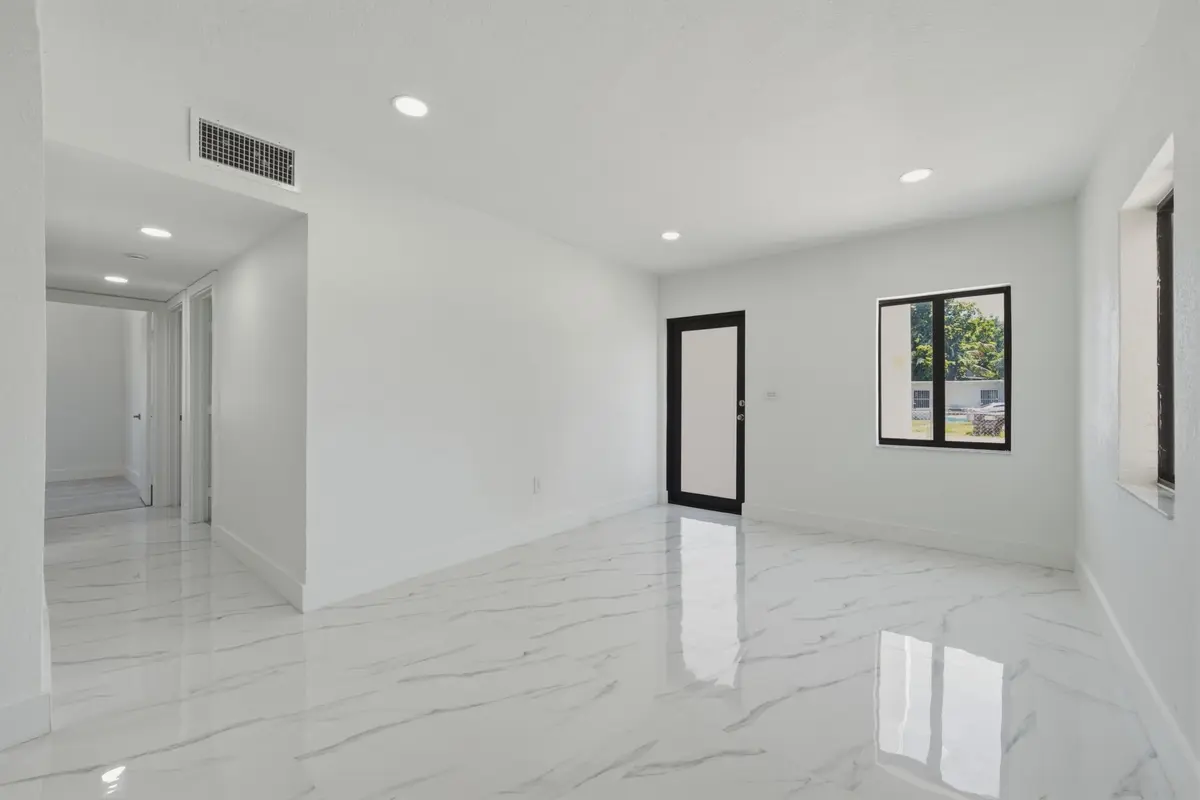 2405 NW 159th Road, Miami Gardens, FL – photo 7