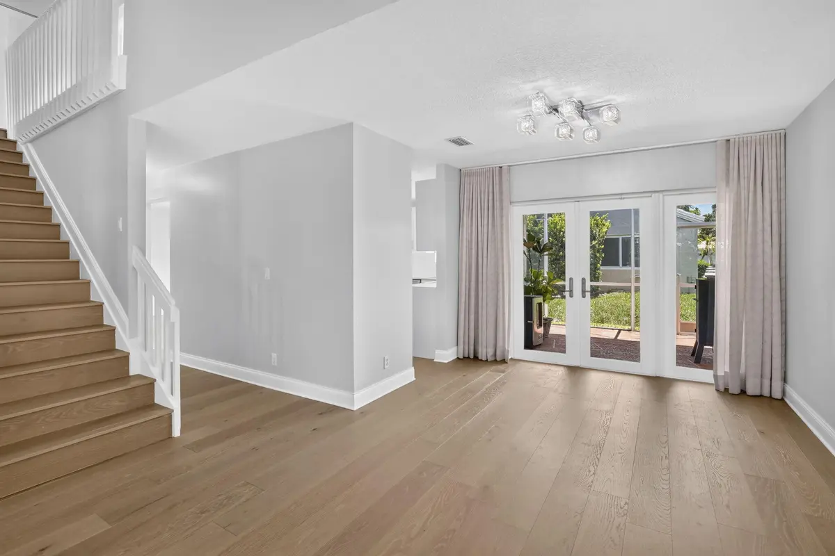 7-web-or-mls-_A7A0477 at 9444 NW 8th Circle, Plantation