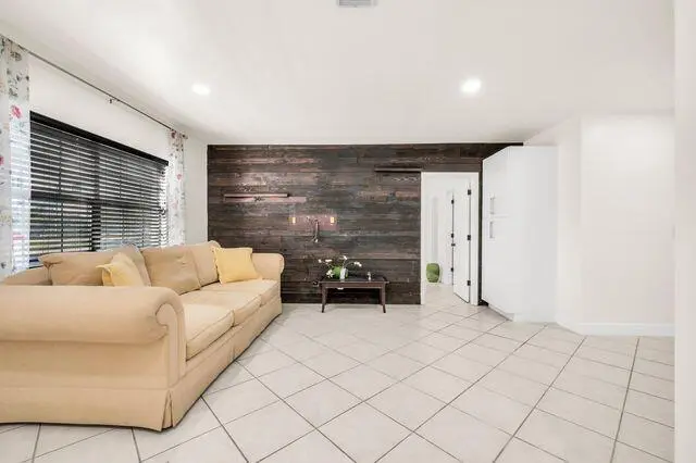 golden arrow8 at 299 SW 7th Street 1060, Boca Raton