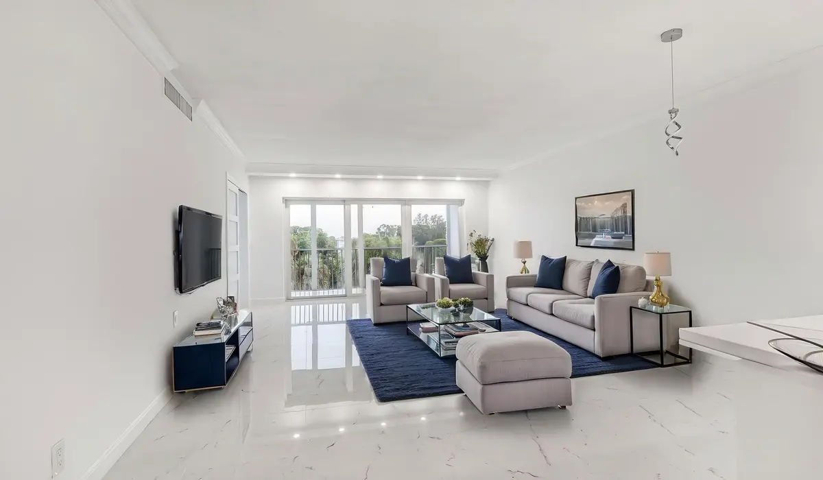 7-print-DSC06183 virtually staged at 3000 N PALM AIRE Drive 407, Pompano Beach