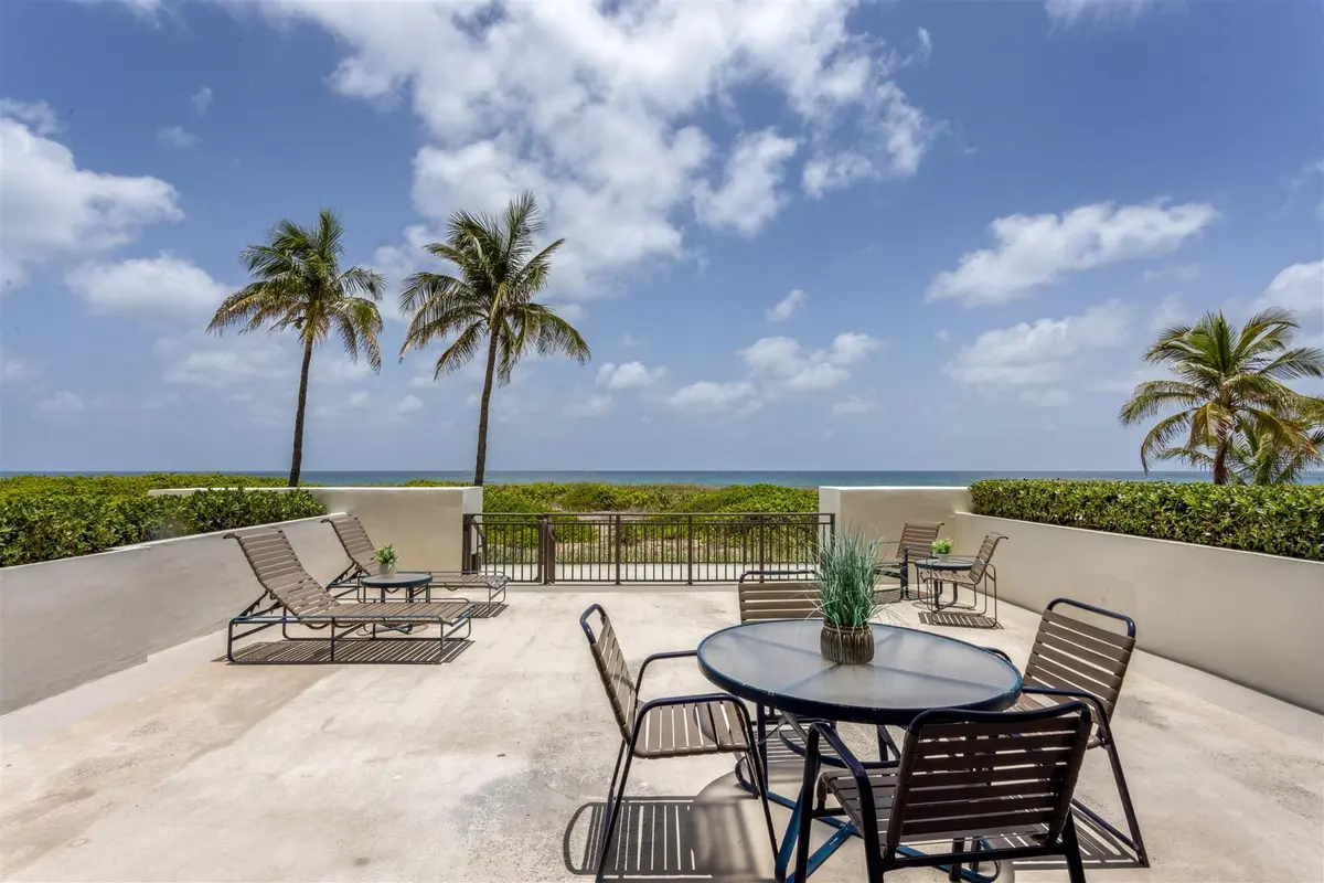 PRIVATE PATIO at 1800 S Ocean Boulevard Villa E, Boca Raton