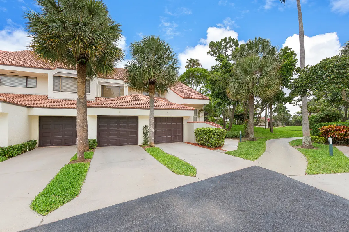Exterior-1cg at 204 SEA OATS Drive D, Juno Beach