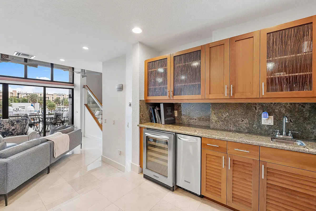 5BMKKJgQ at 40 Portside Drive, Fort Lauderdale