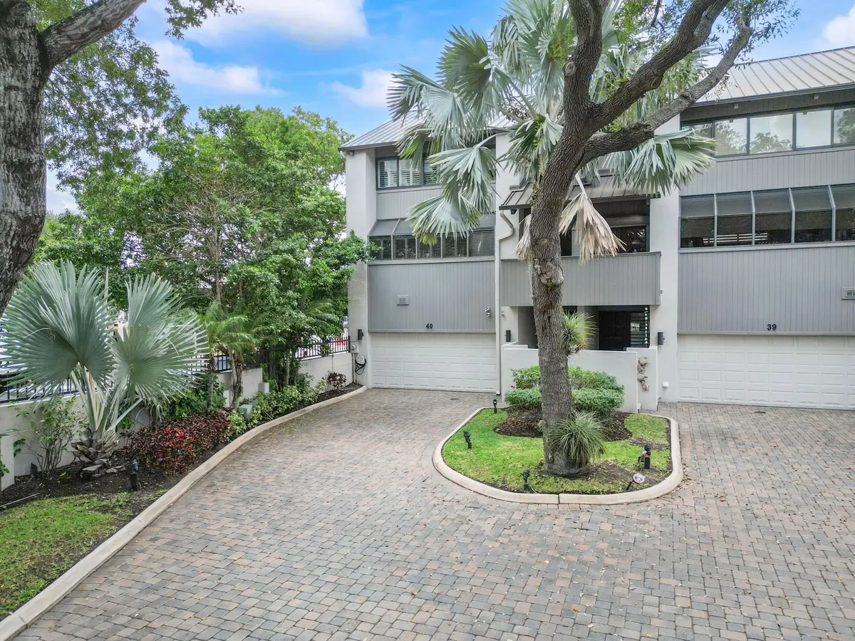 ynMjpIxQ at 40 Portside Drive, Fort Lauderdale