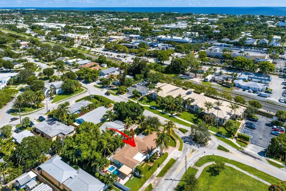 069-520Northeast3rdAvenue-DelrayBeach-FL at 520 NE 3RD Avenue, Delray Beach