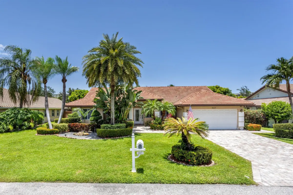 01 FRONT_STRAIGHT at 937 Mccleary Street, Delray Beach