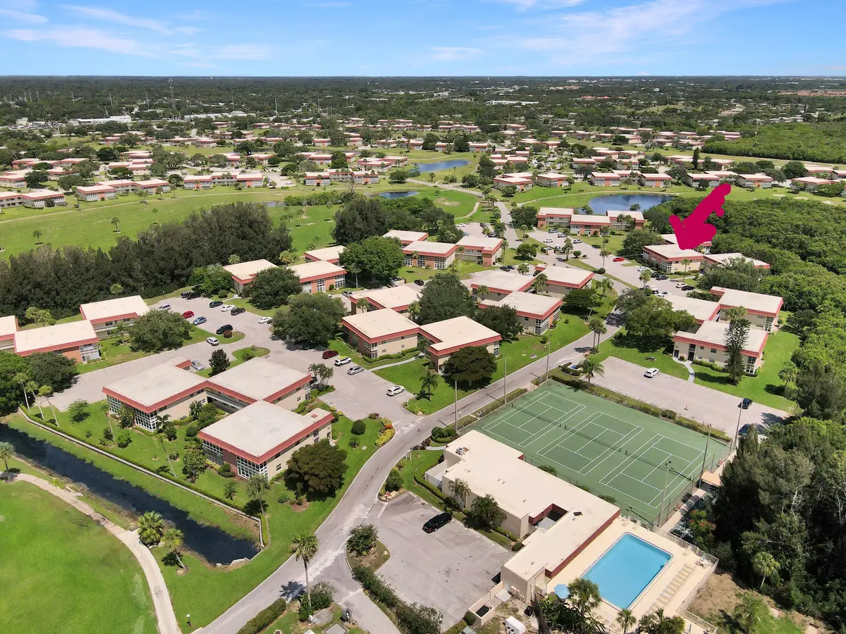 Vista Royale Building 52 at 52 Woodland Drive 103, Vero Beach