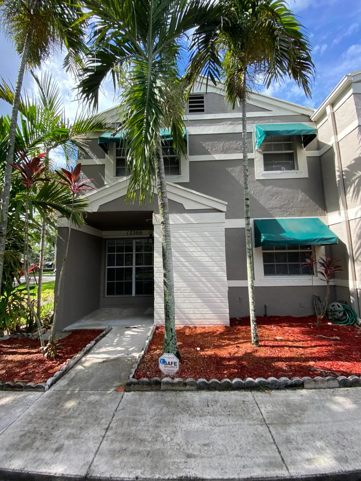 IMG_9712 at 12366 SW 51st Place, Cooper City