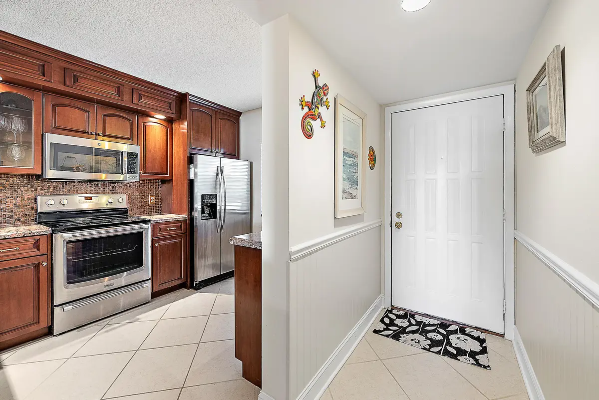 Entrance at 701 Seafarer Circle 103, Jupiter