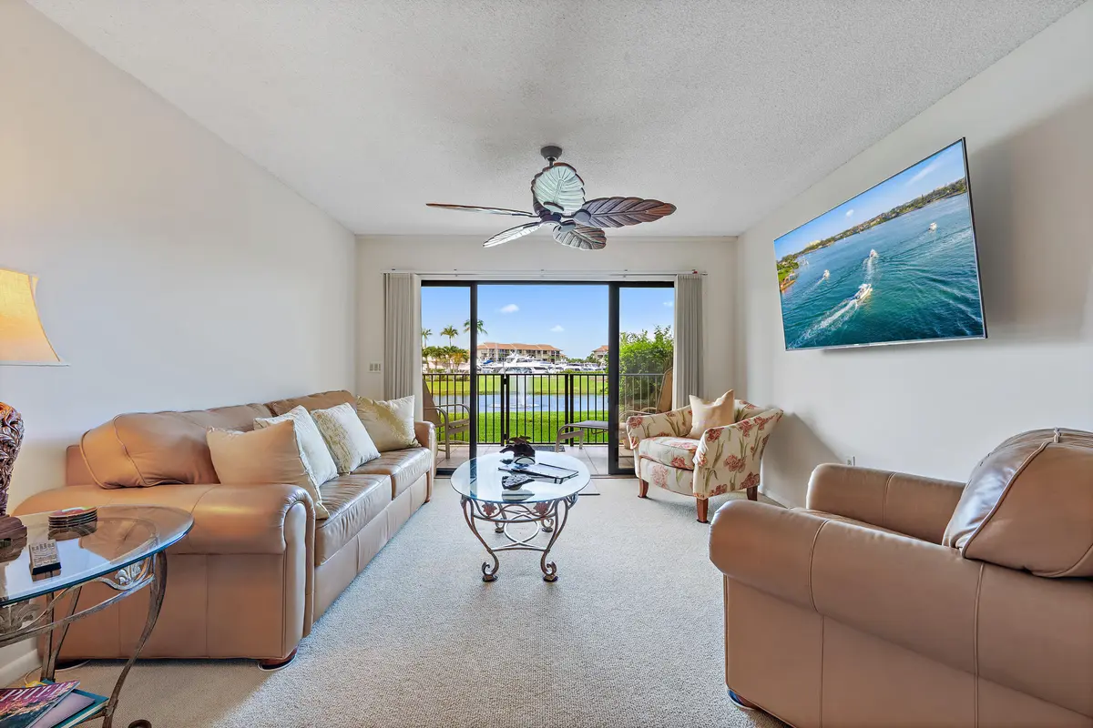 701 Seafarer Cir 103-16 at 701 Seafarer Circle 103, Jupiter