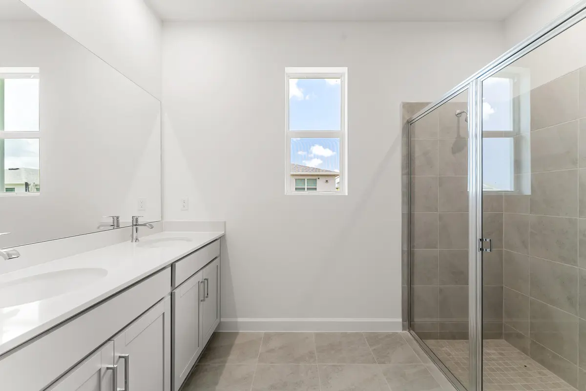 US_SEF_CALEDON_LOT 332_OWNERS BATH 2 at 10952 SW Orana Drive, Port St. Lucie