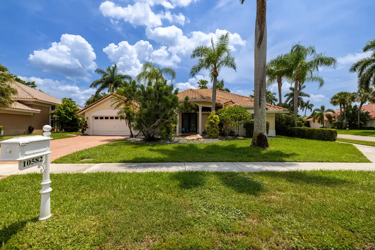 10582 Maple Chase Dr at 10582 MAPLE CHASE Drive, Boca Raton