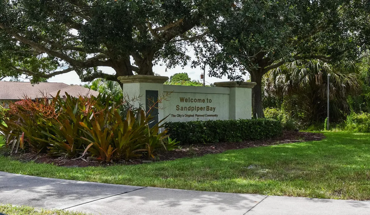 Sandpiper Sign at 2937 SE Darien Road, Port St. Lucie