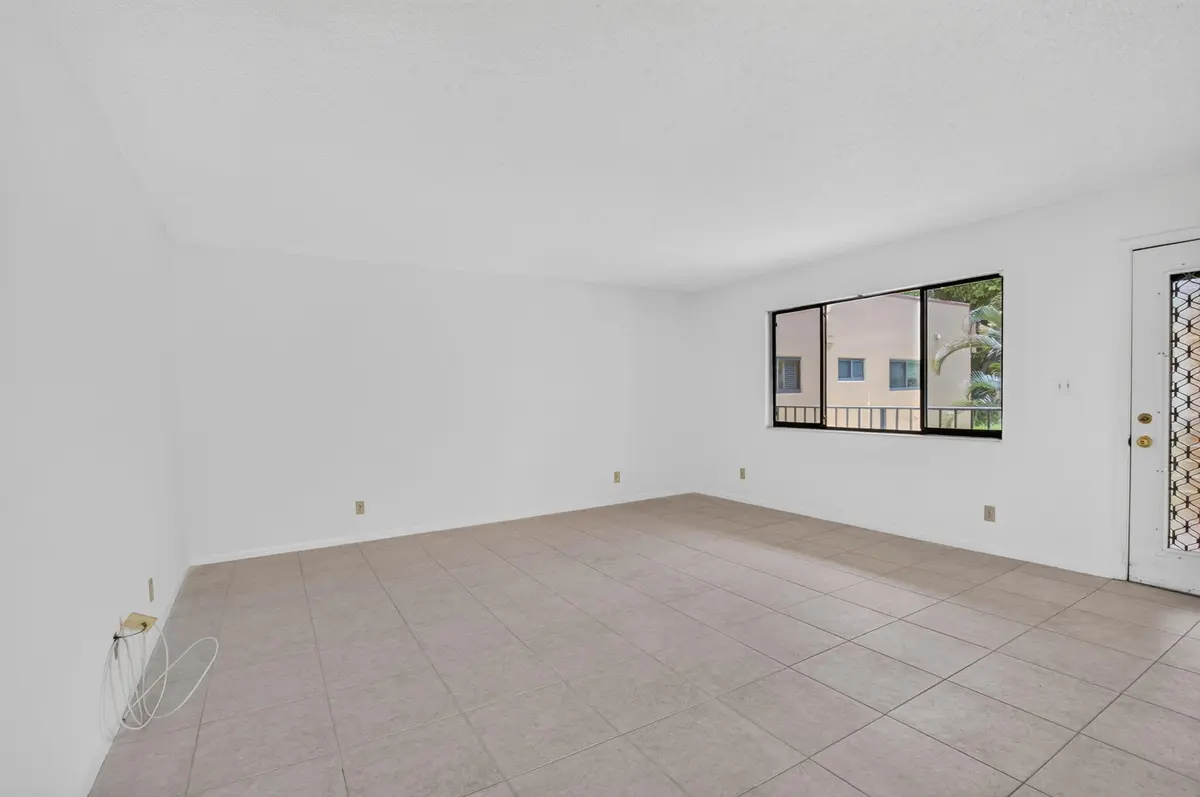 8-web-or-mls-DSC_5250 at 15216 Lakes Of Delray Boulevard 155, Delray Beach