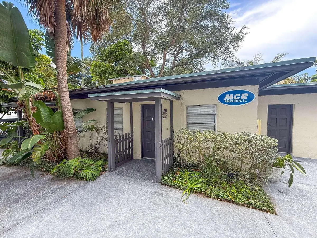008_Cunningham.8 at 131 S FEDERAL Highway, Lake Worth Beach