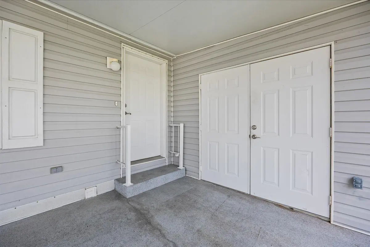 03-pen in-28 at 3713 Pendula Circle, Port St. Lucie