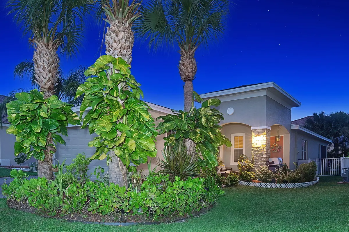 89-web-or-mls-500_6888 copy_twilight at 742 NW LEONARDO Circle, Port St. Lucie