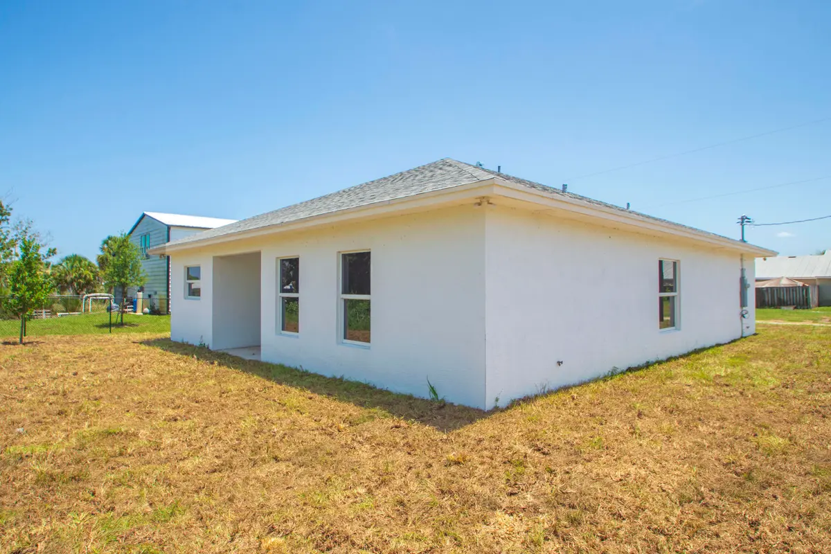 Image00007 at 920 7th Place, Vero Beach