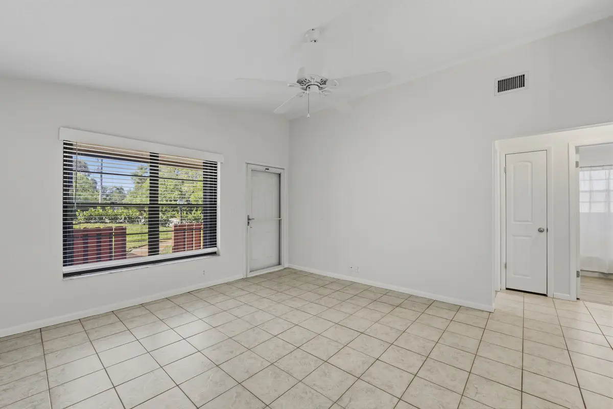 5_02 at 7916 SE Villa Circle, Hobe Sound