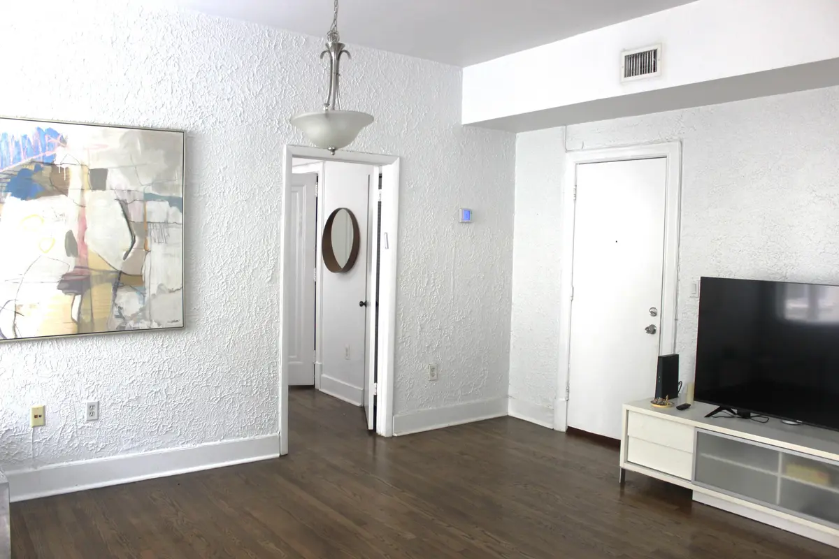 Living Area at 900 16th Street 204, Miami Beach