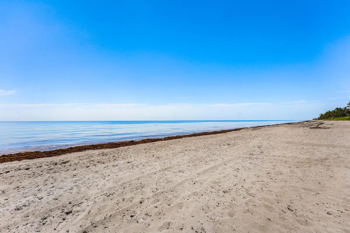 059-3908SouthOceanBoulevard-Townhouse1-H at 3908 S OCEAN Boulevard T-1, Highland Beach