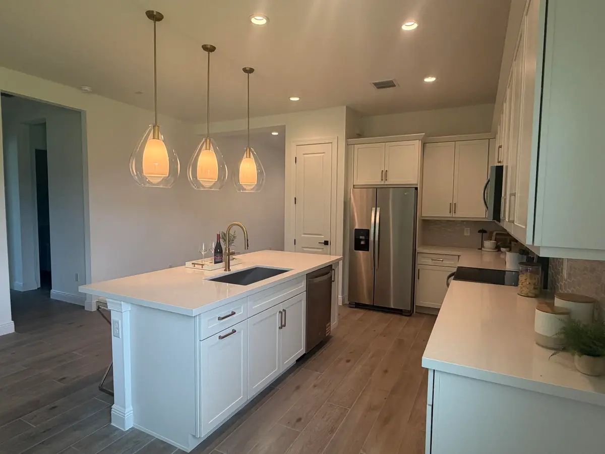 Kitchen at 6783 68th Square, Vero Beach
