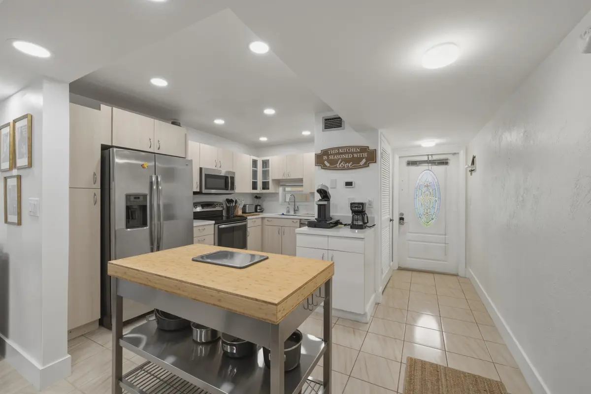 2. Kitchen USE 2 at 9200 N Hollybrook Lake Drive 310, Pembroke Pines