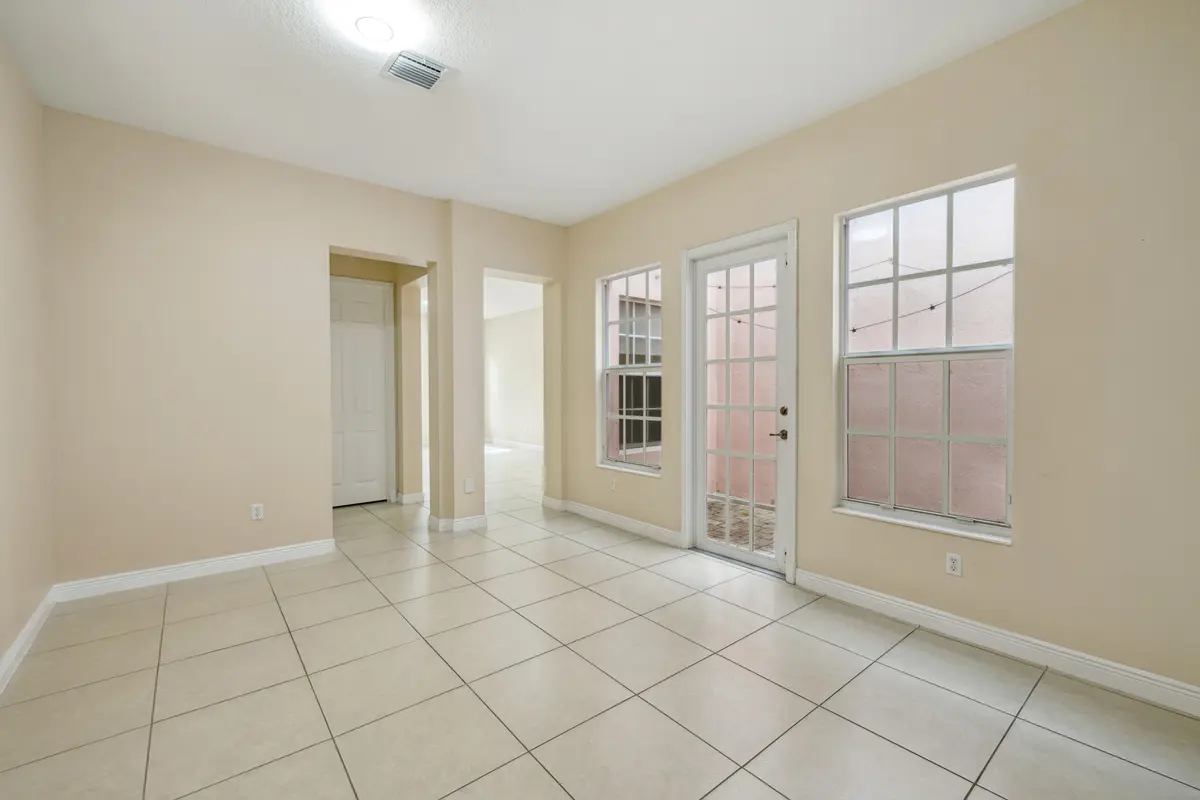 Living room at 810 NW 83RD Lane, Boca Raton