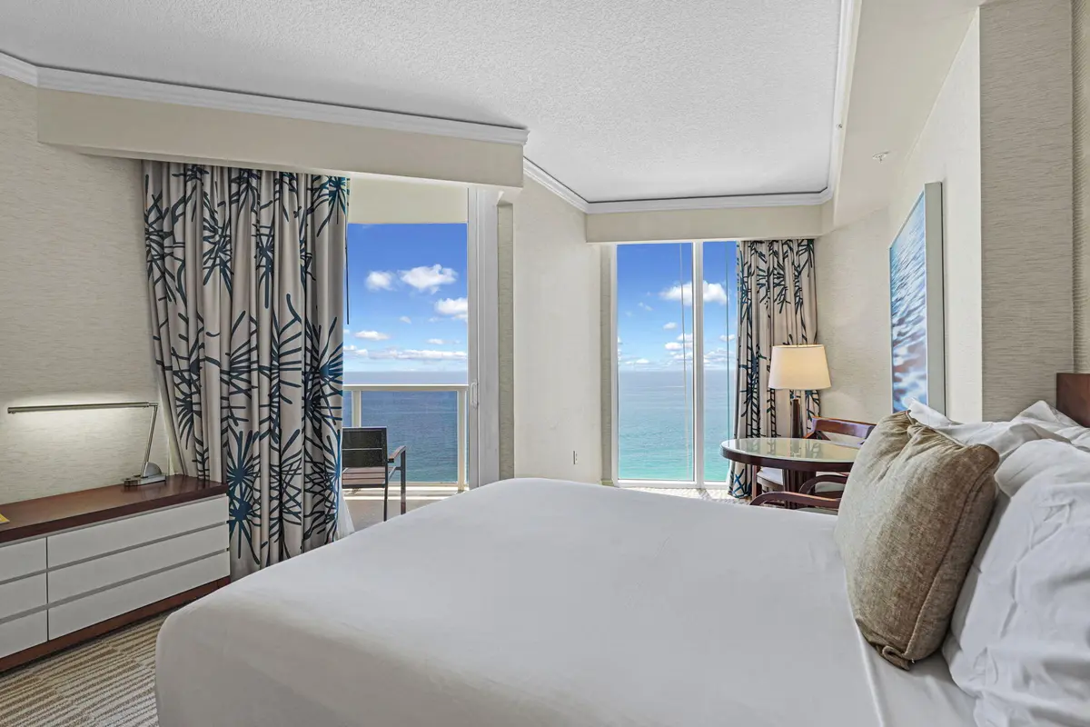 27-web-or-mls-DSC07243 at 18001 Collins Avenue 2609, Sunny Isles Beach
