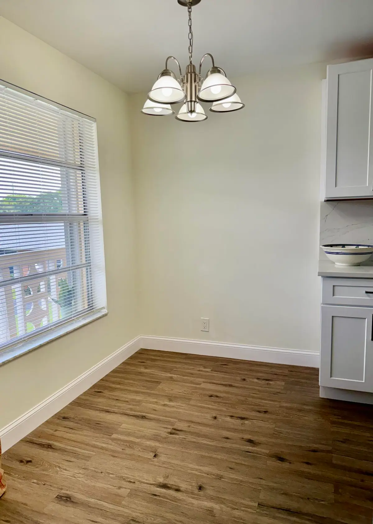 EAT IN KITCHEN at 1340 NW 18th Avenue 202, Delray Beach