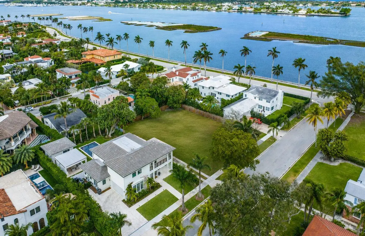 AERIAL at 195 Dyer Road, West Palm Beach