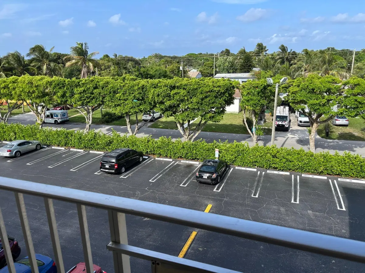 0b8a08be-fb51-46e8-bffe-91ad7c03400a at 2615 NE 3RD Court 402, Boynton Beach