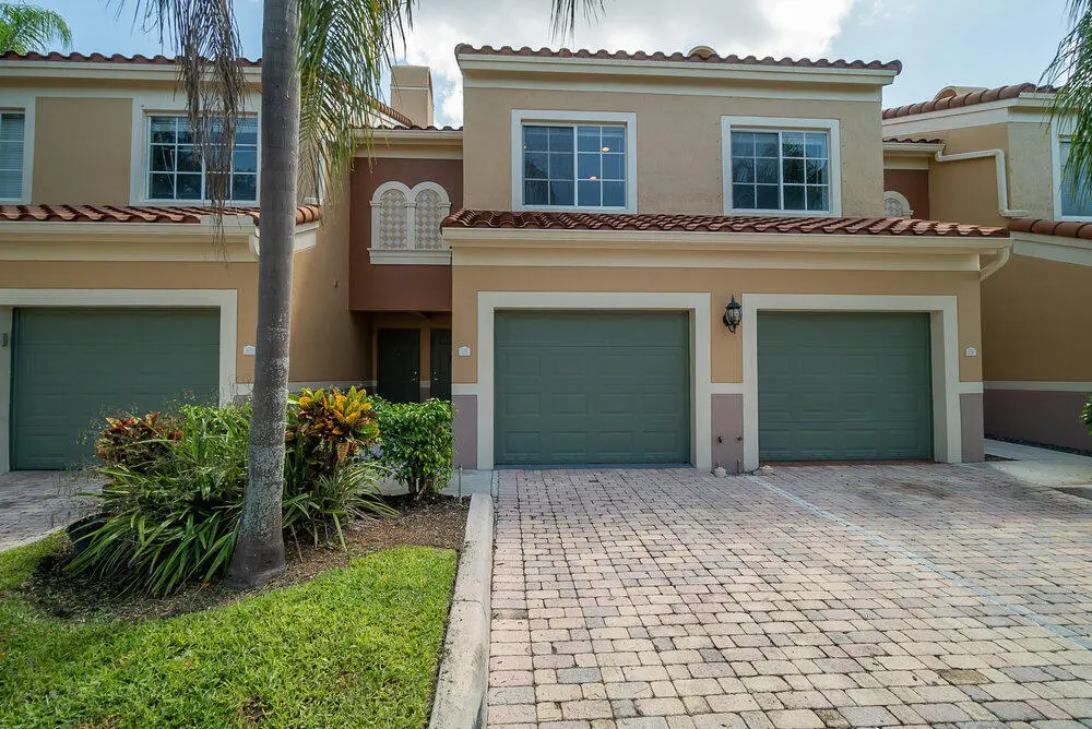 Front View at 11789 Saint Andrews Place 103, Wellington