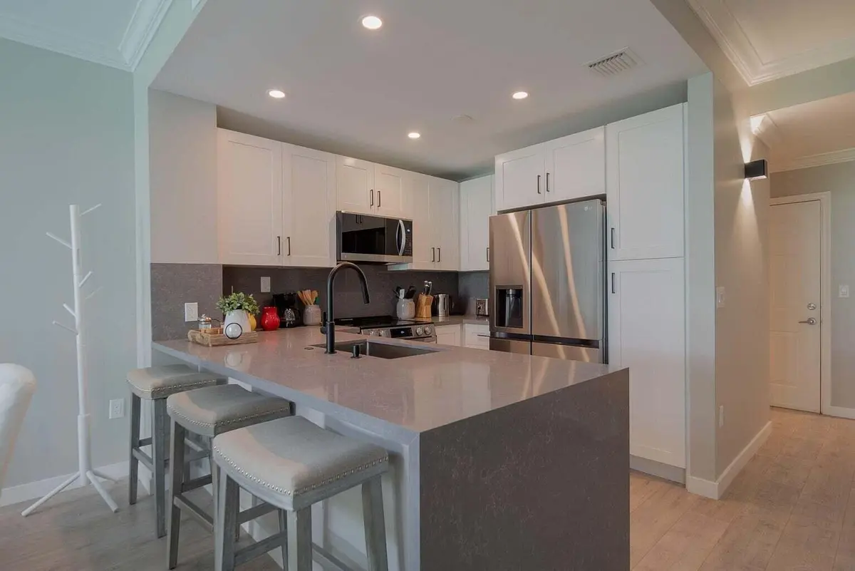 11789 4 at 11789 Saint Andrews Place 103, Wellington