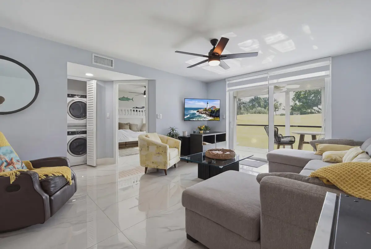 6. Living Room Plus WD at 9823 S Hollybrook Lake Drive 104, Pembroke Pines