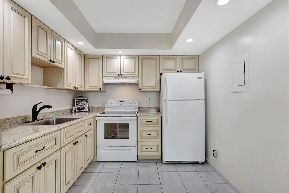 161 NORMANDY D at 161 Normandy Lane, Delray Beach