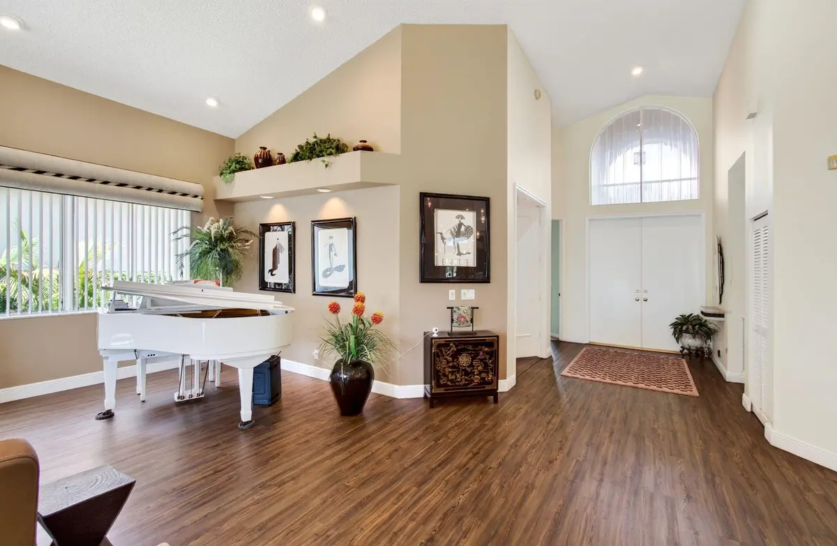 Perfect Spot For Your Piano at 6070 Terra Mere Circle, Boynton Beach
