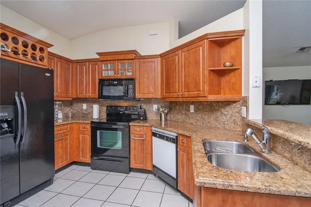 Photo 6 at 4297 Pine Ridge Court, Weston