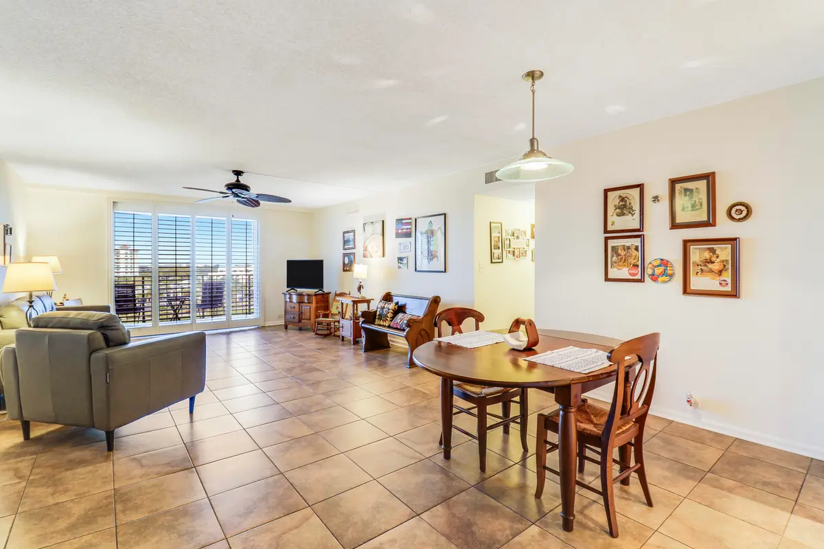 House2-17 at 1200 Marine Way Apt 607, North Palm Beach