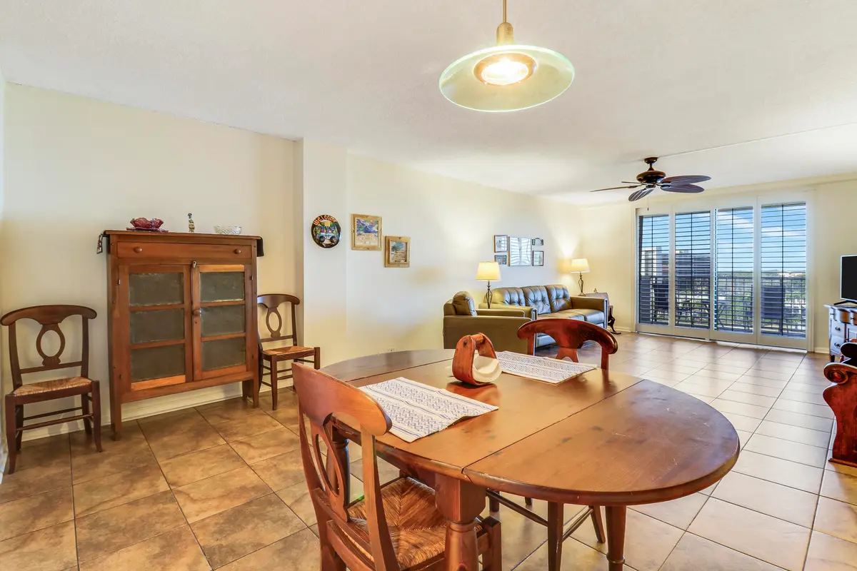 House2-18 at 1200 Marine Way Apt 607, North Palm Beach