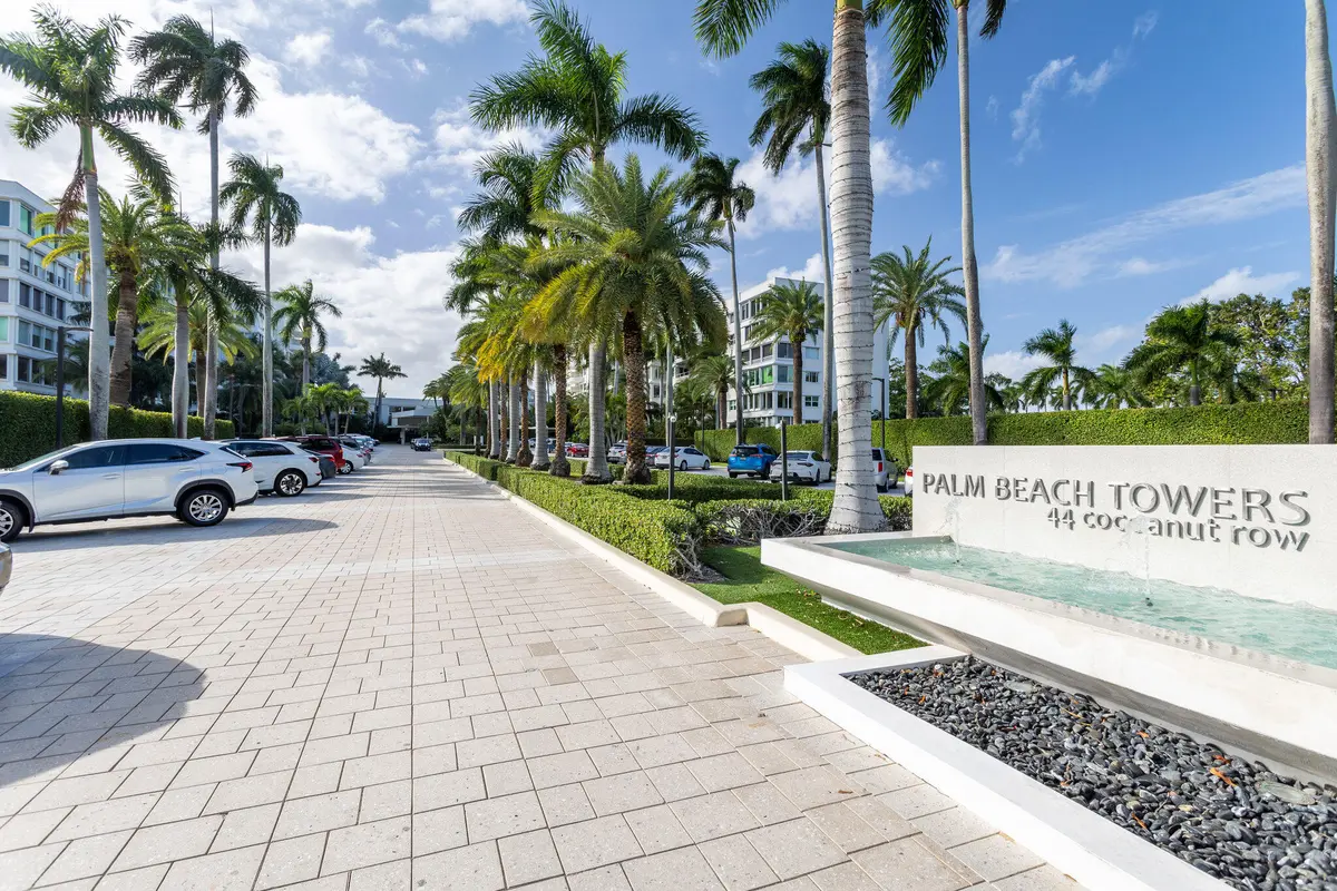 PBT Entrance at 44 Cocoanut Row 222b, Palm Beach