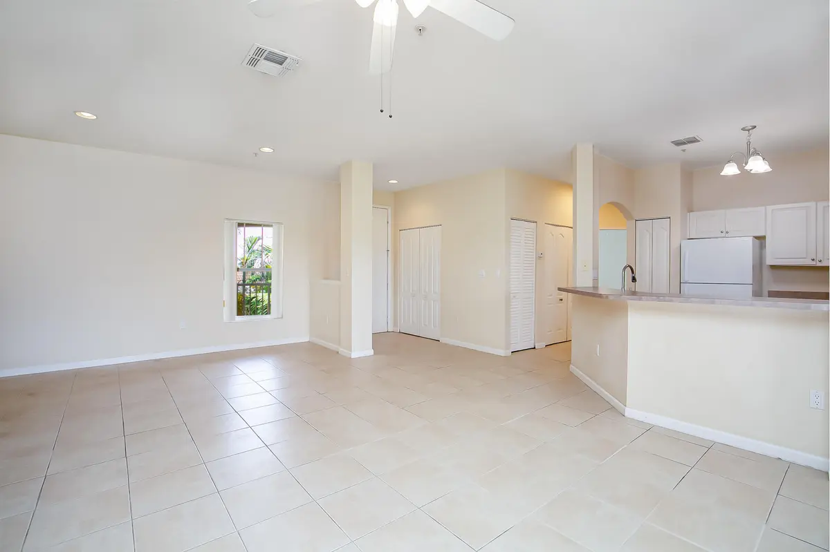5015 Fairways CIR 305 at 5015 Fairways Circle 305, Vero Beach